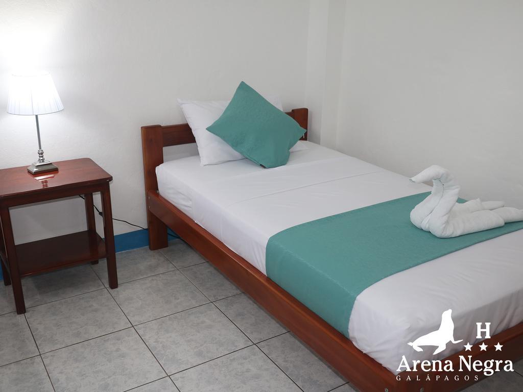 Hostal Arena Negra Puerto Ayora  Kültér fotó