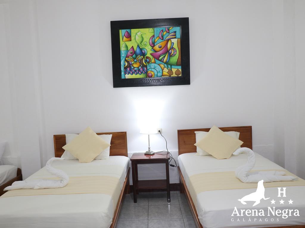 Hostal Arena Negra Puerto Ayora  Kültér fotó