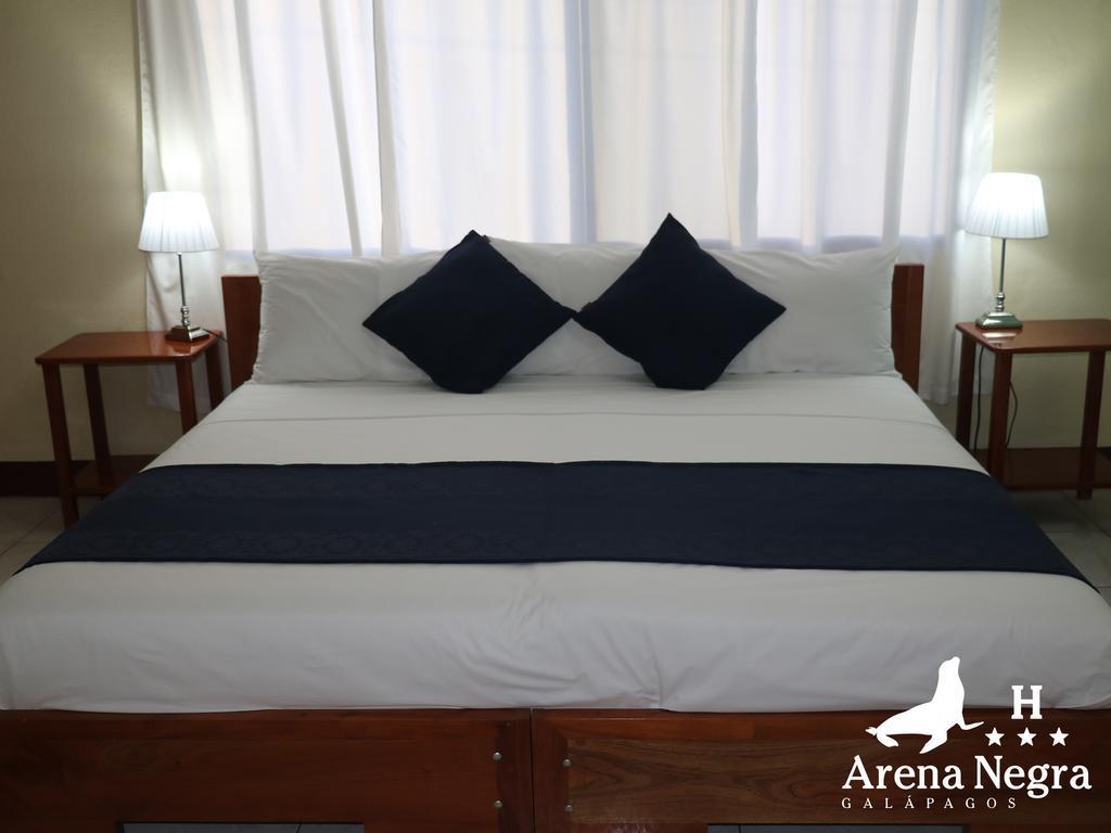 Hostal Arena Negra Puerto Ayora  Kültér fotó