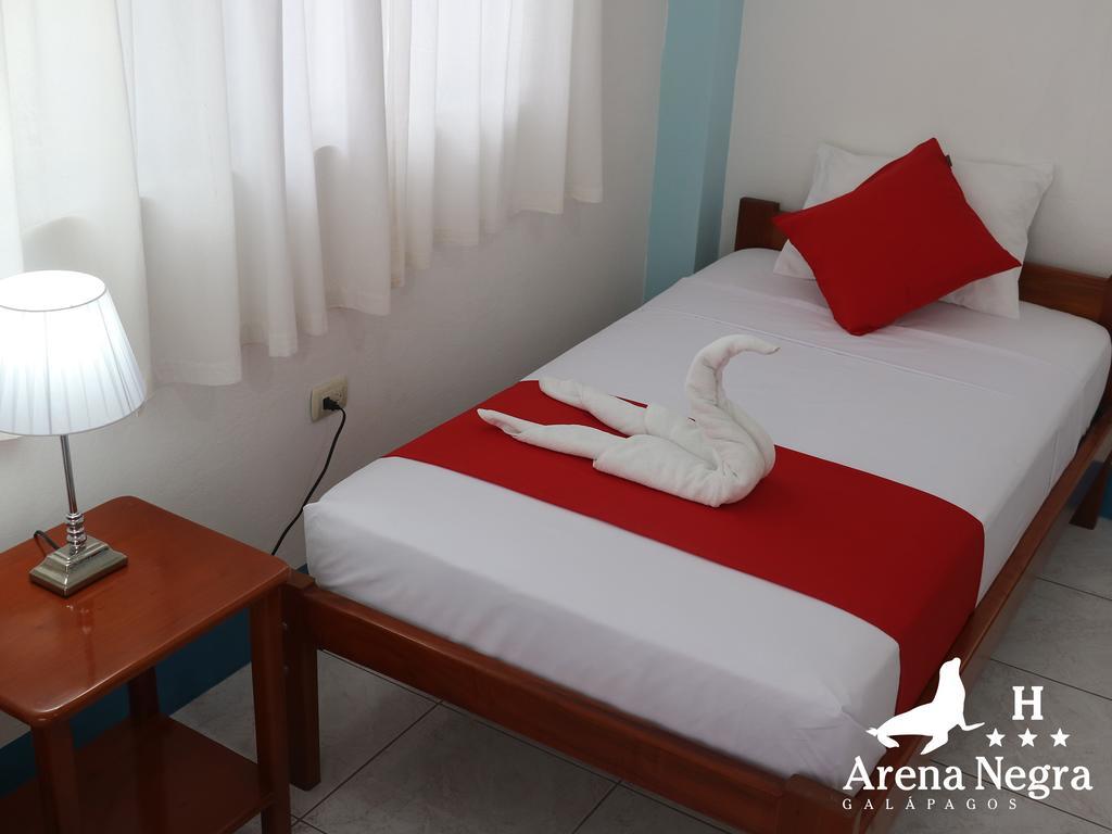 Hostal Arena Negra Puerto Ayora  Kültér fotó