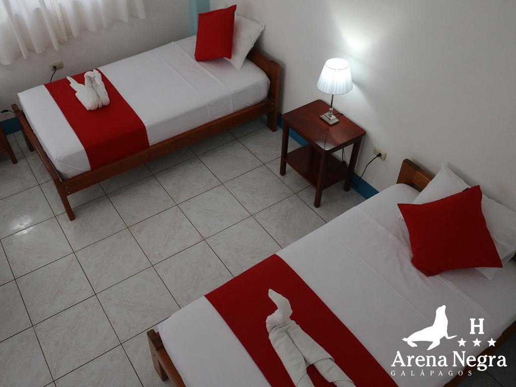 Hostal Arena Negra Puerto Ayora  Kültér fotó