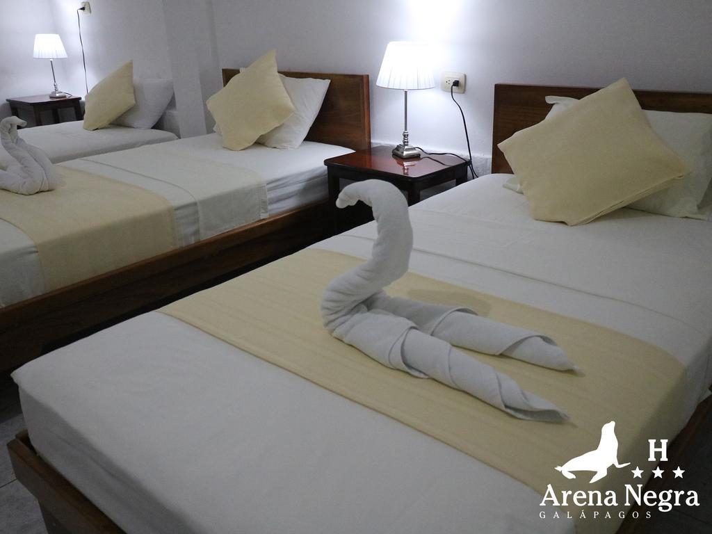 Hostal Arena Negra Puerto Ayora  Kültér fotó