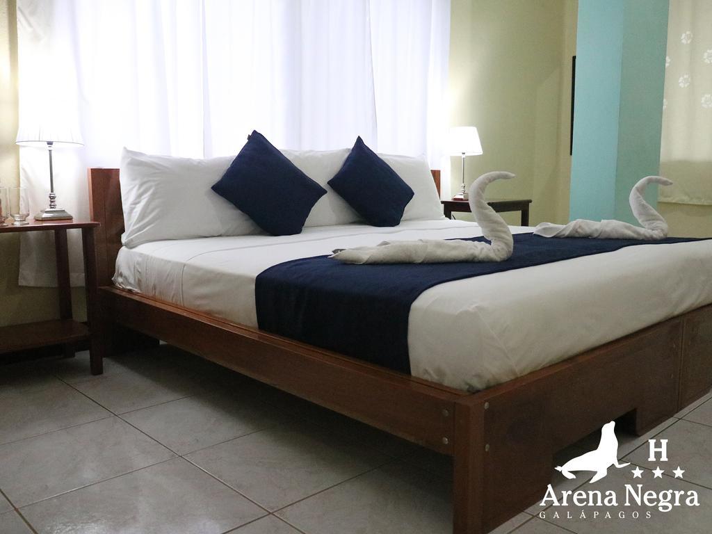 Hostal Arena Negra Puerto Ayora  Kültér fotó