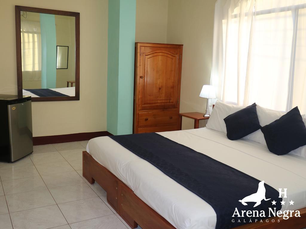 Hostal Arena Negra Puerto Ayora  Kültér fotó