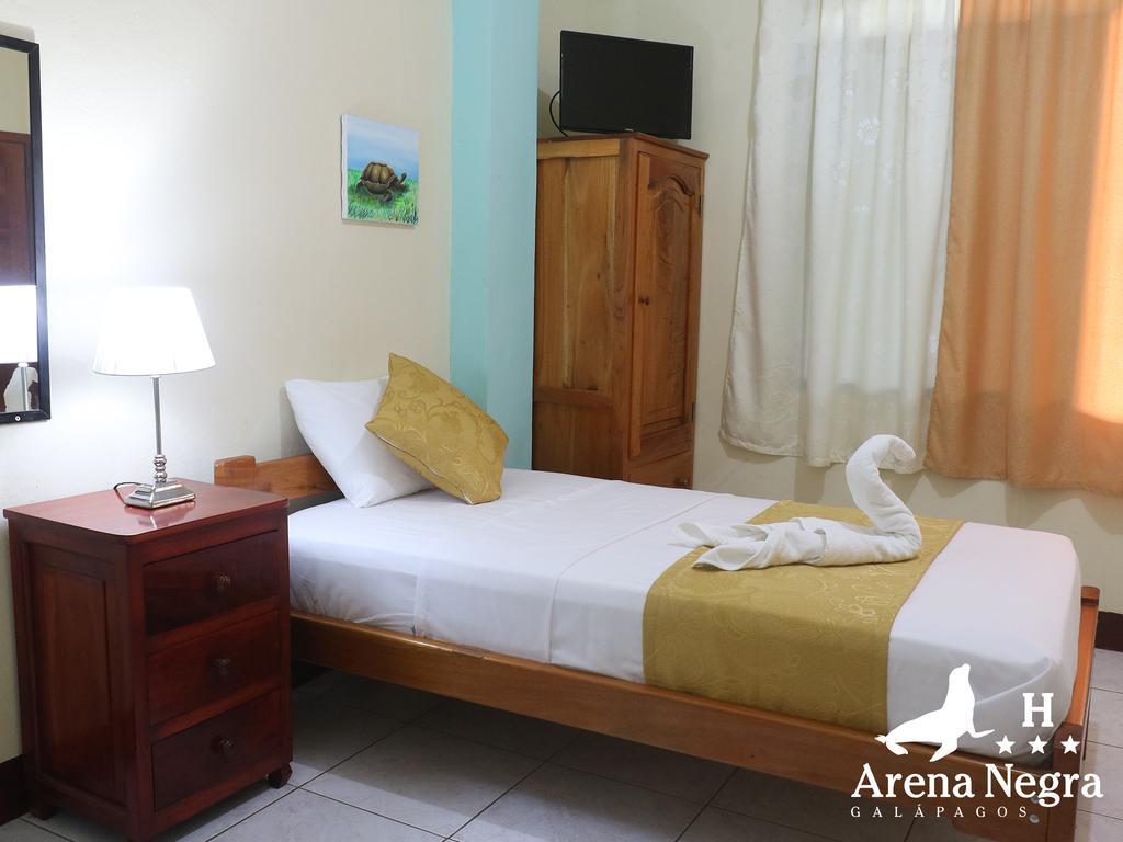 Hostal Arena Negra Puerto Ayora  Kültér fotó