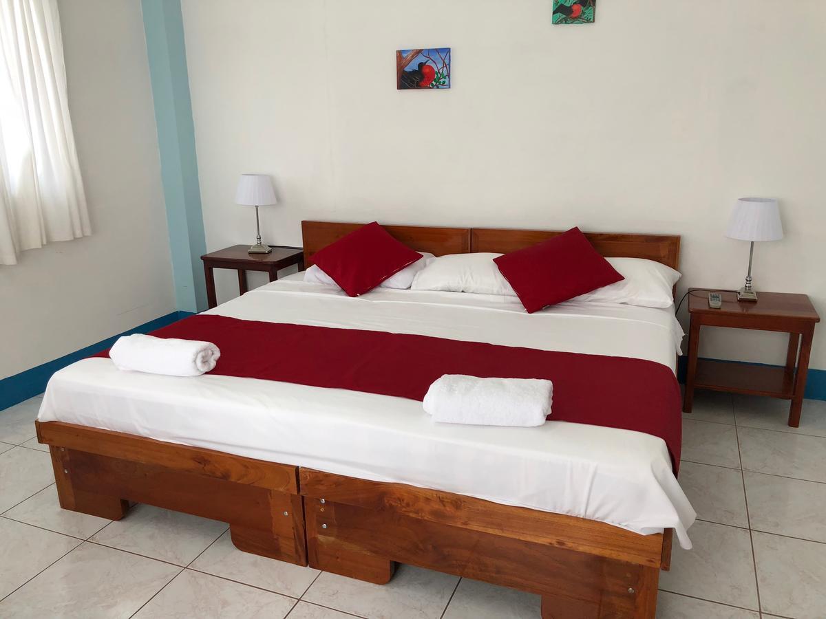 Hostal Arena Negra Puerto Ayora  Kültér fotó