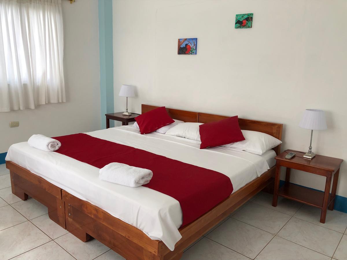 Hostal Arena Negra Puerto Ayora  Kültér fotó