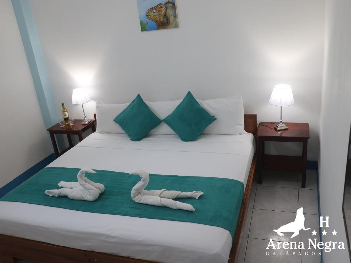 Hostal Arena Negra Puerto Ayora  Kültér fotó